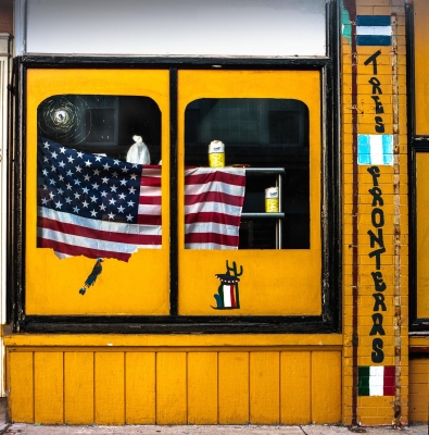 Dorie Dahlberg: Inmigración 2017: Window with Bullet Hole, 2017 Dorie Dahlberg: Inmigración 2017: Window with Bullet Hole, 2017