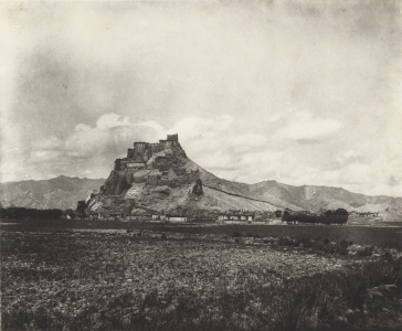 Jean Claude White: Gyanzte Jong (Tibet) Jean Claude White: Gyanzte Jong (Tibet)