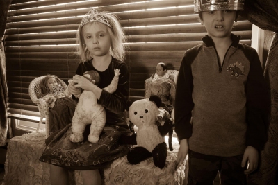 Gonsalez-SmithSu-Memories-From-A-Midwest-Domicile-Corona-Queen-and-King_1 Gonsalez-SmithSu-Memories-From-A-Midwest-Domicile-Corona-Queen-and-King_1